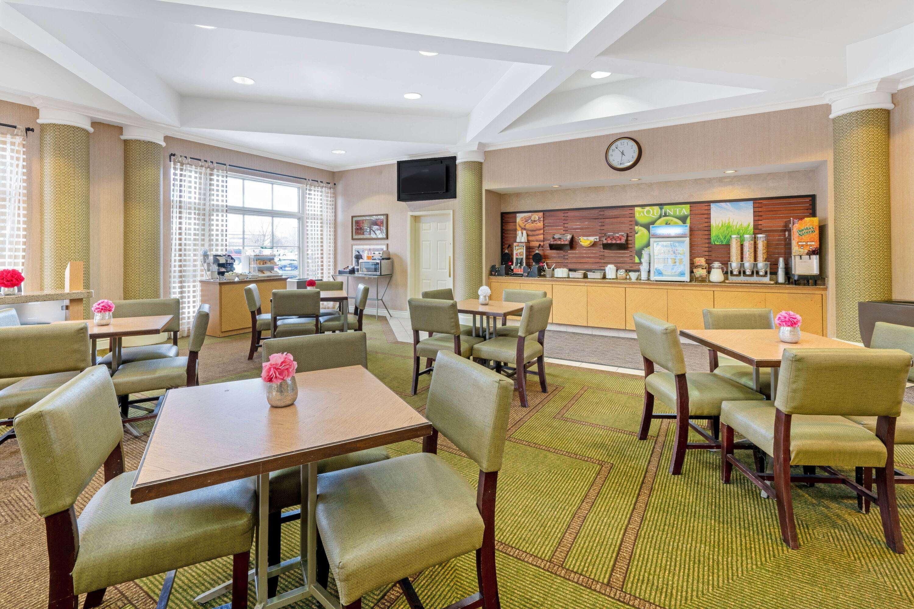 La Quinta By Wyndham Salt Lake City Airport Exterior photo