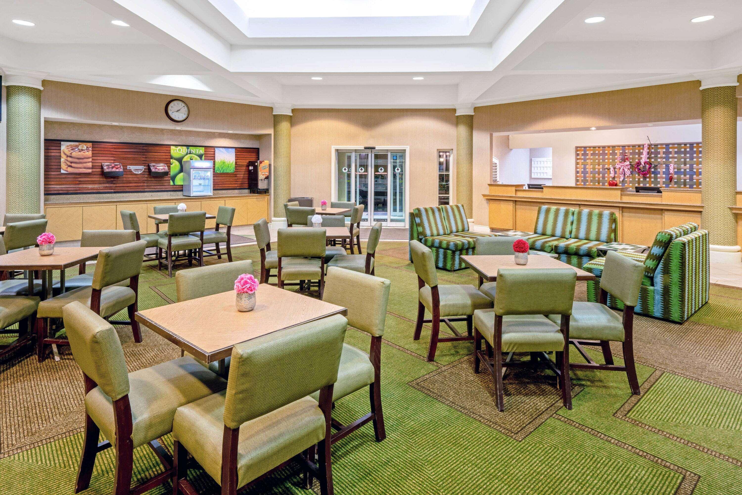La Quinta By Wyndham Salt Lake City Airport Exterior photo