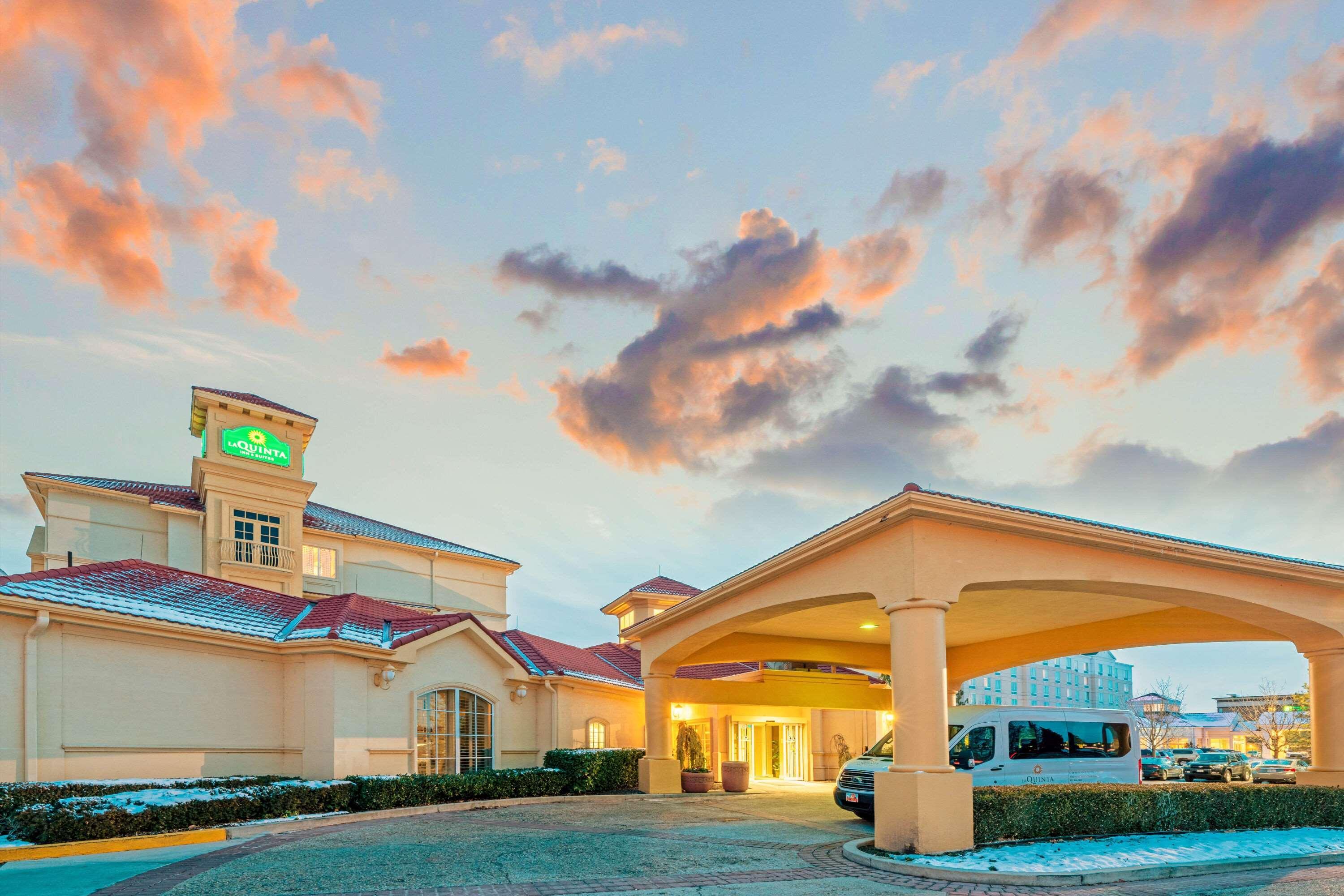 La Quinta By Wyndham Salt Lake City Airport Exterior photo