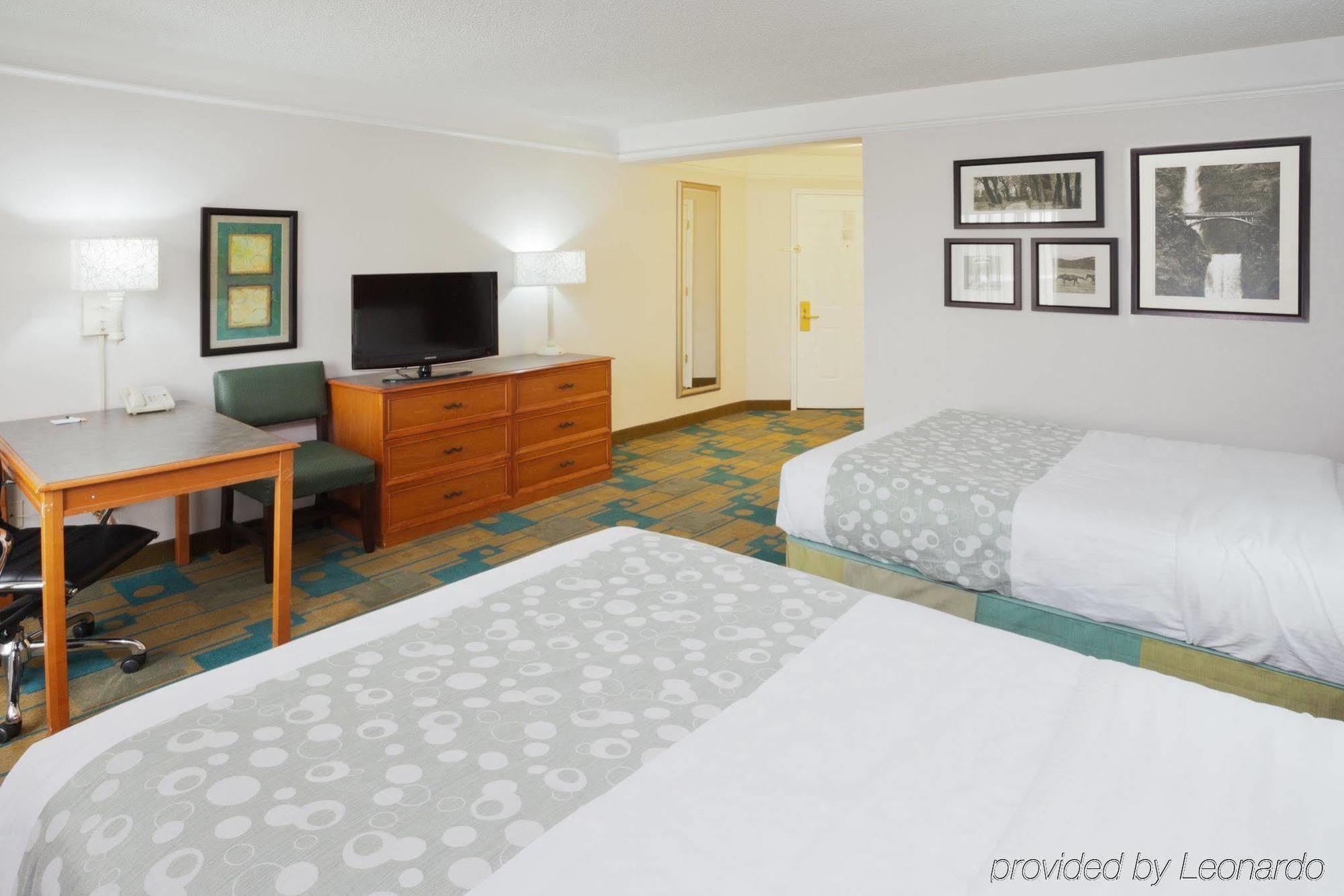 La Quinta By Wyndham Salt Lake City Airport Exterior photo